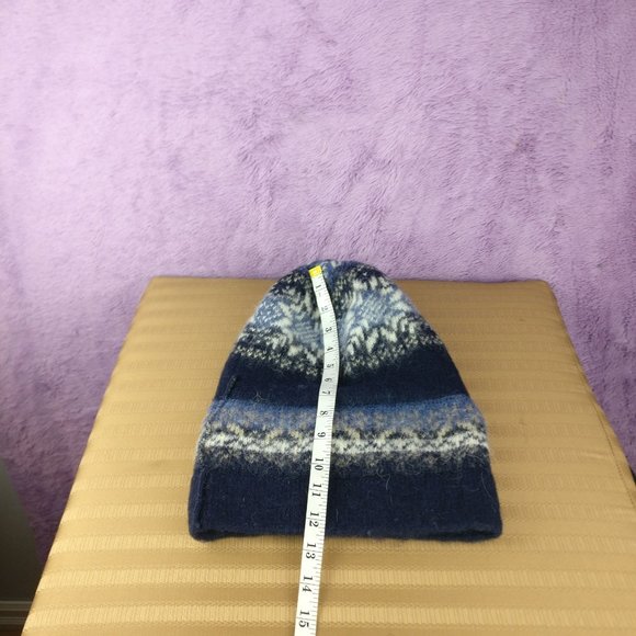 Freyja Blue Fair Isle Icelandic wool 2ply cuffed Beanie toque hat Made in Canada - Picture 7 of 8